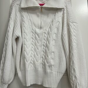 White chunky sweater with gold zipper